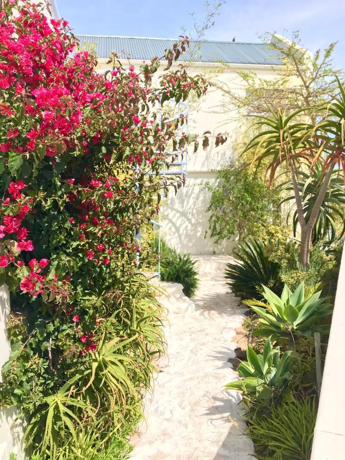Perfect 10 - 10 To 13 Sleeper Luxury Holiday Home Breakage Deposit Of R2500 Per Weekend Lease Langebaan Eksteriør bilde