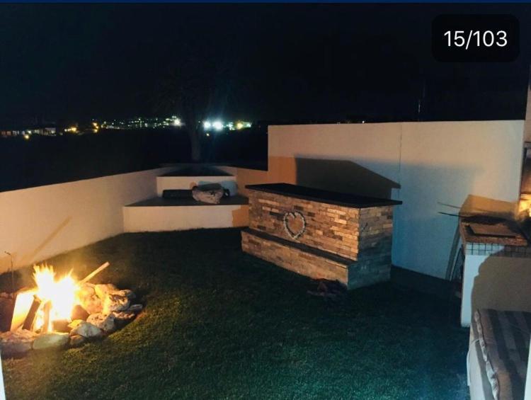 Perfect 10 - 10 To 13 Sleeper Luxury Holiday Home Breakage Deposit Of R2500 Per Weekend Lease Langebaan Eksteriør bilde