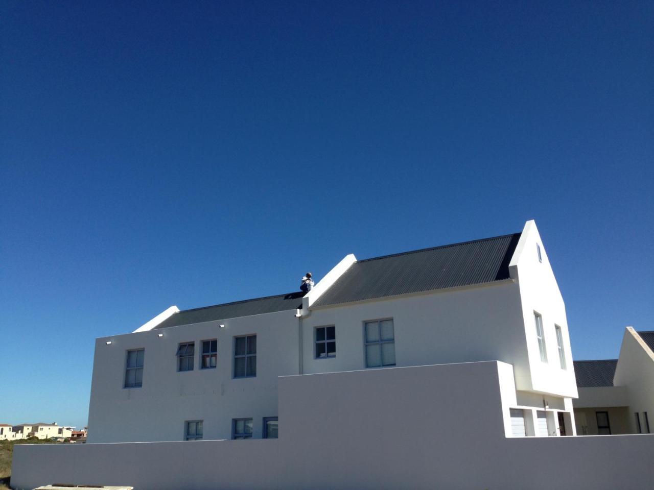 Perfect 10 - 10 To 13 Sleeper Luxury Holiday Home Breakage Deposit Of R2500 Per Weekend Lease Langebaan Eksteriør bilde