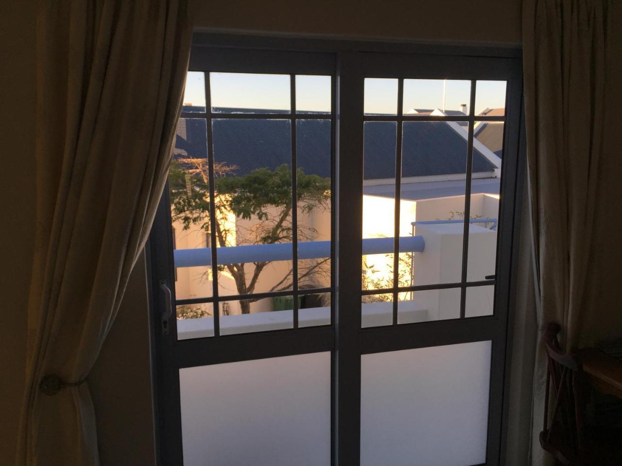 Perfect 10 - 10 To 13 Sleeper Luxury Holiday Home Breakage Deposit Of R2500 Per Weekend Lease Langebaan Eksteriør bilde