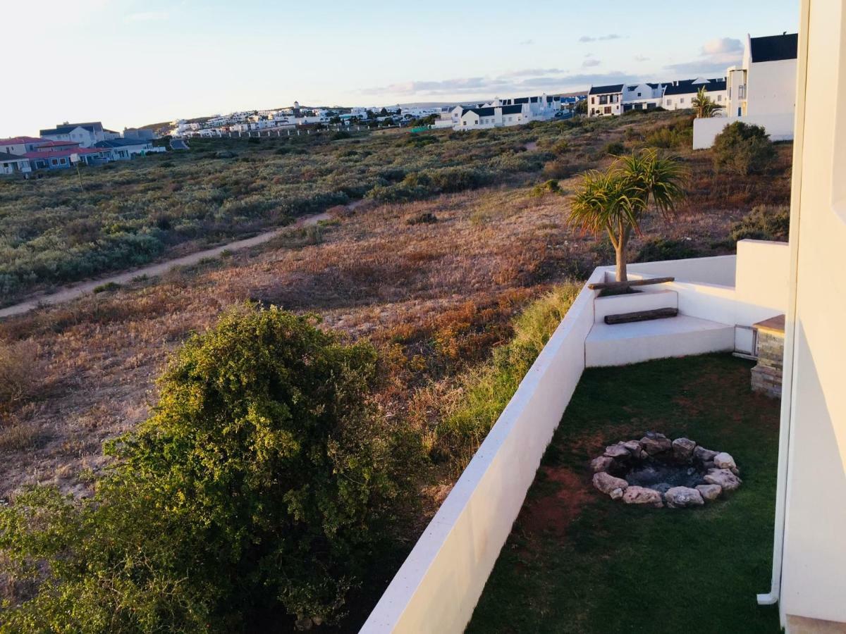 Perfect 10 - 10 To 13 Sleeper Luxury Holiday Home Breakage Deposit Of R2500 Per Weekend Lease Langebaan Eksteriør bilde